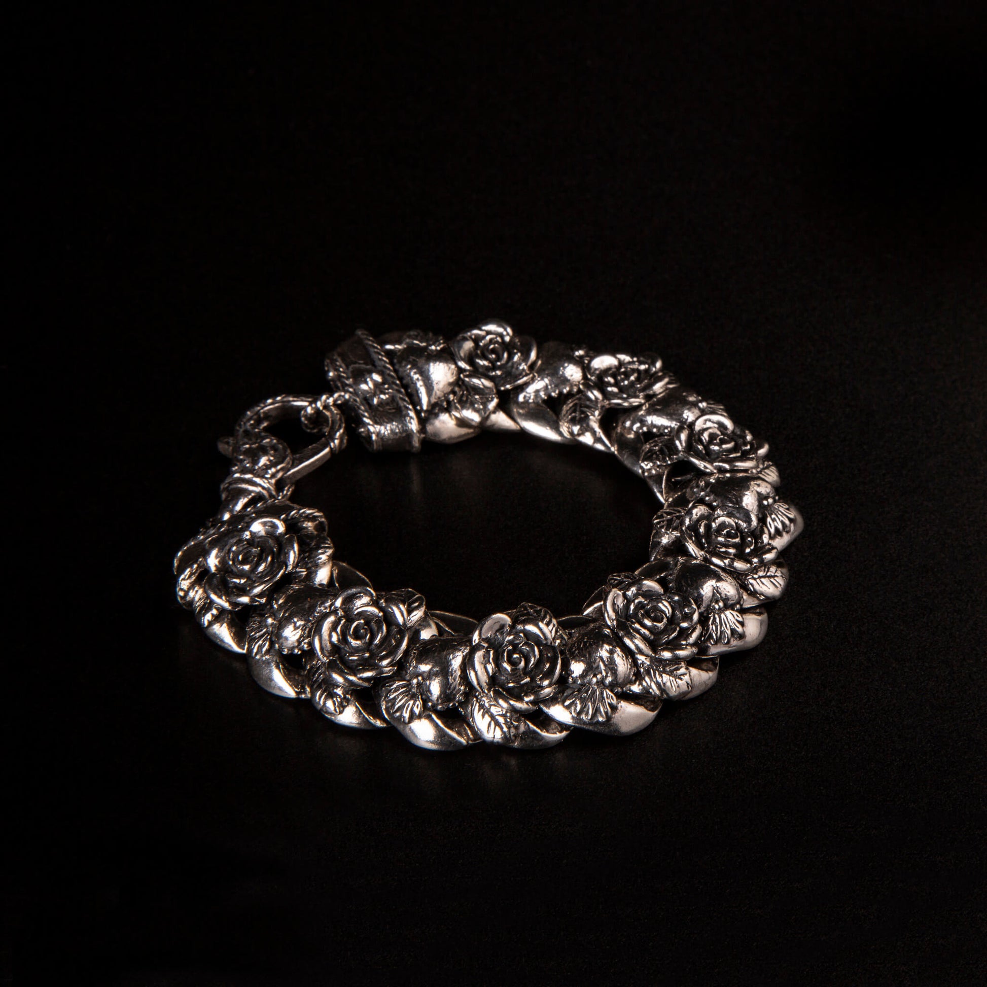 Bracciale grumettone in argento925 con rose e cuori votivi