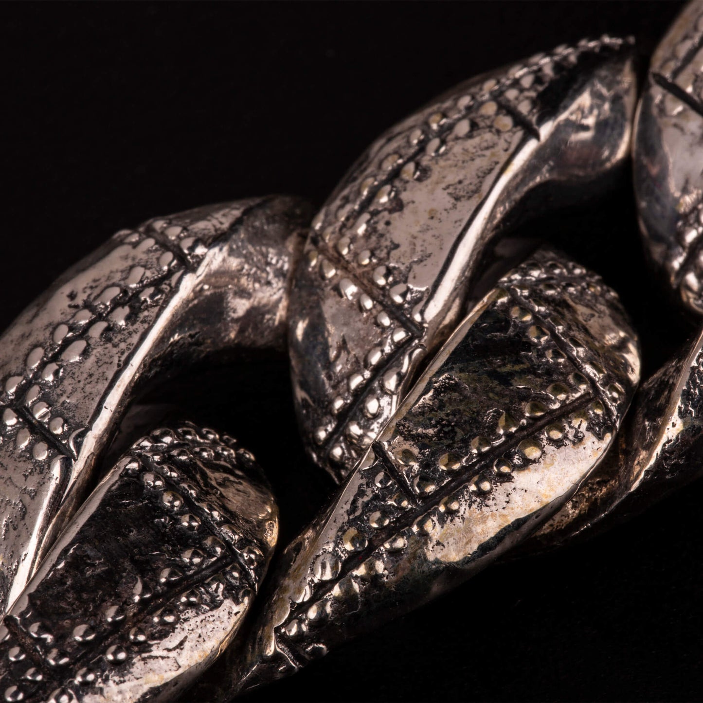 BRACCIALE "RIVETING GROUMETTE"
