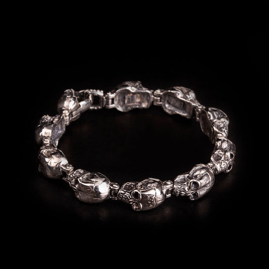 Bracciale in argento925 con teschi lineari.