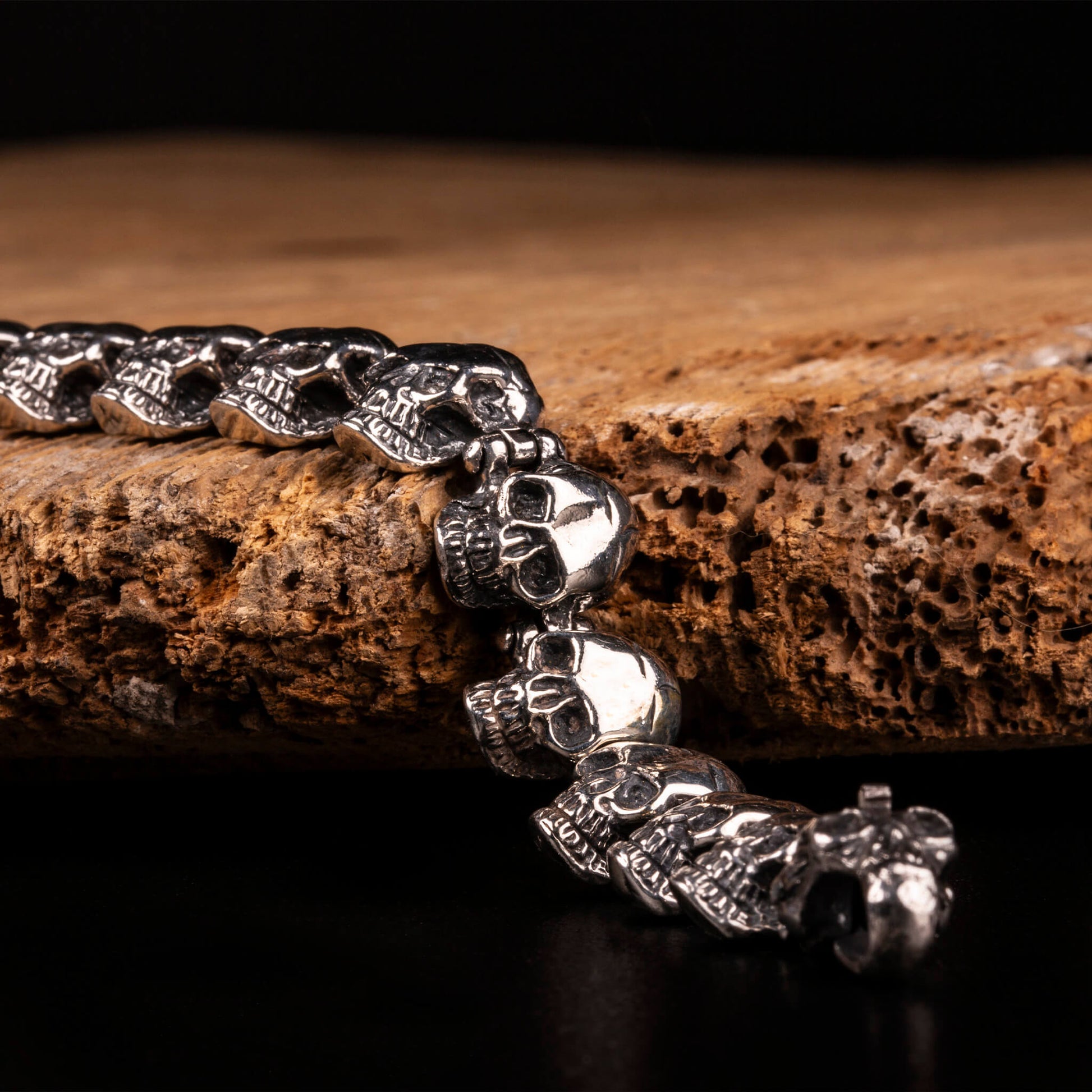 Bracciale in argento925 con teschi allineati