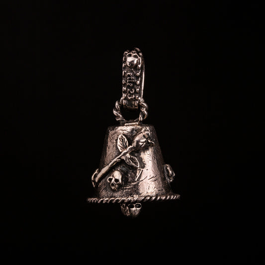 Guardian bell in argento925, campanella scaccia spiriti con teschio con corona e stelo di rosa.