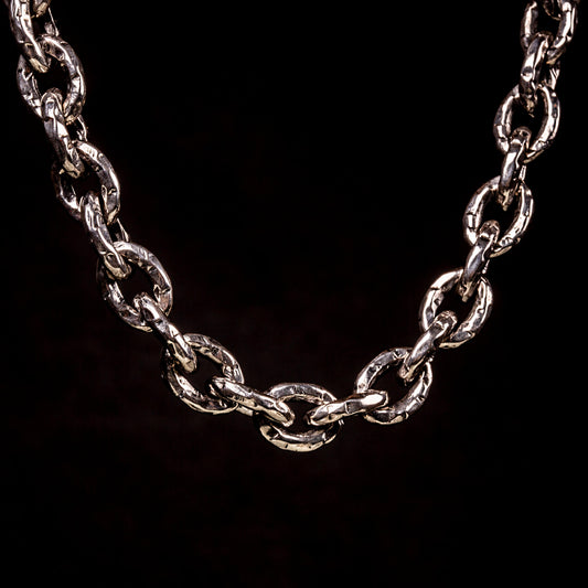 Collana rolo' effetto ribattuto creata e saldata a mano