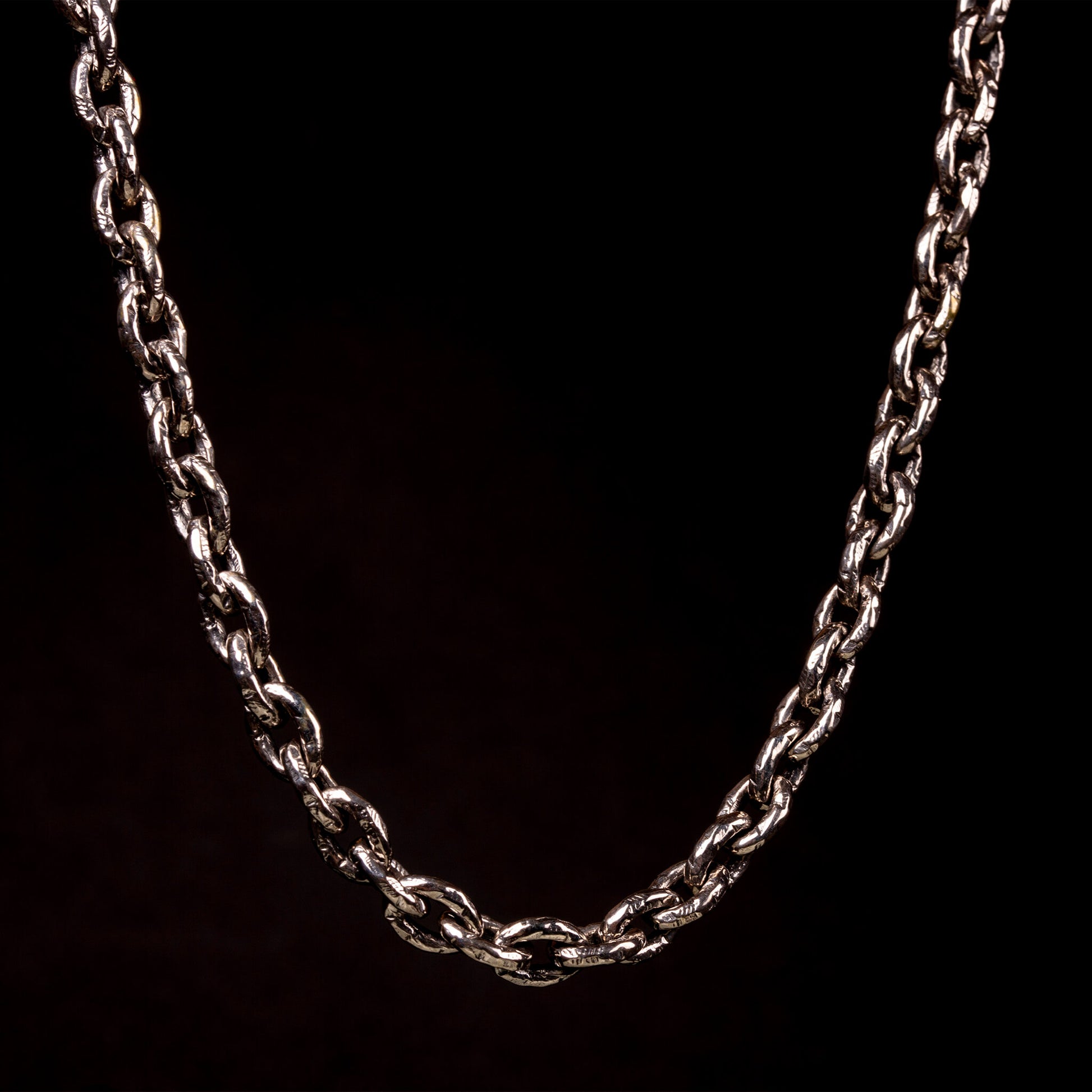 Collana rolo' effetto ribattuto creata e saldata a mano