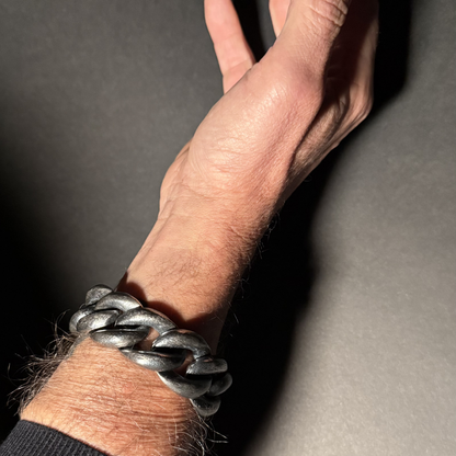 BRACCIALE "IRON SHADOW"
