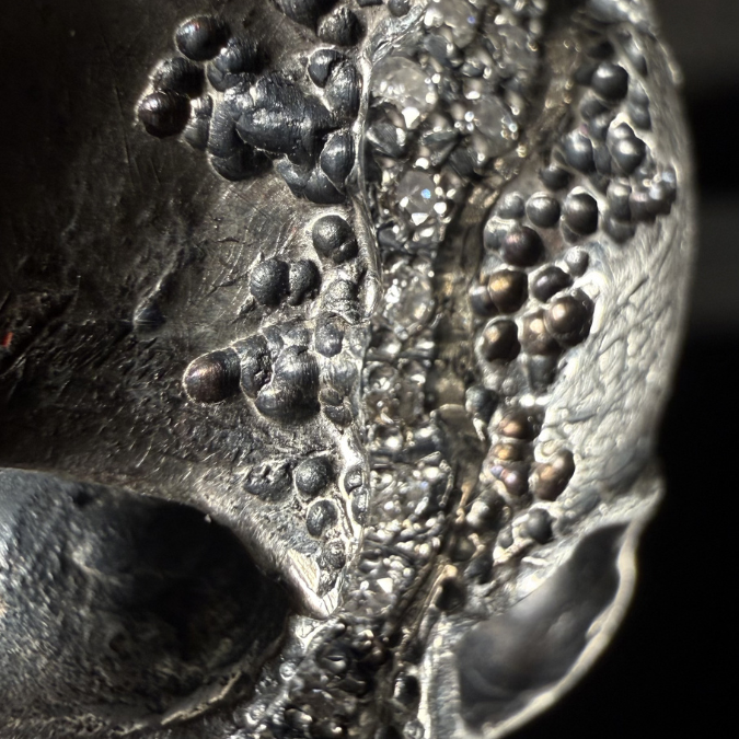 "VENENUM" RING
