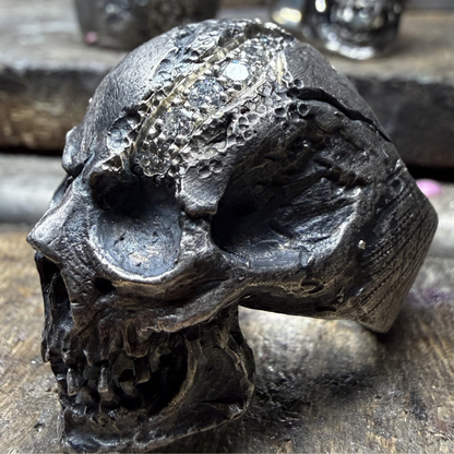 "VENENUM" RING