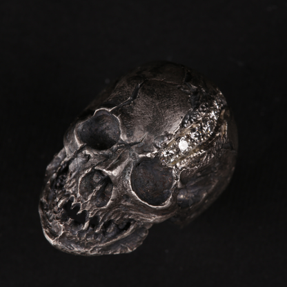 "VENENUM" RING