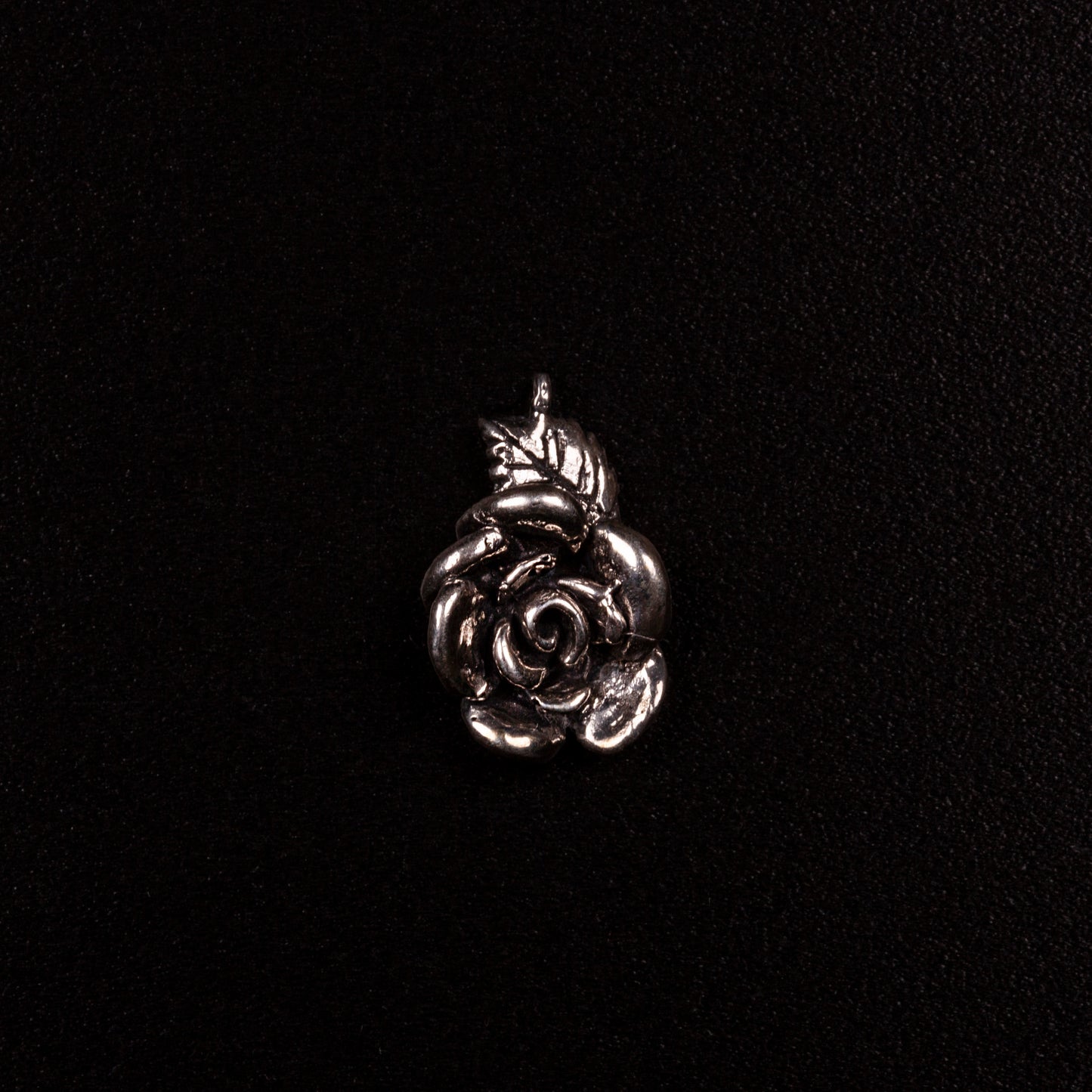 Charm rosa in argento925 oer bracciale